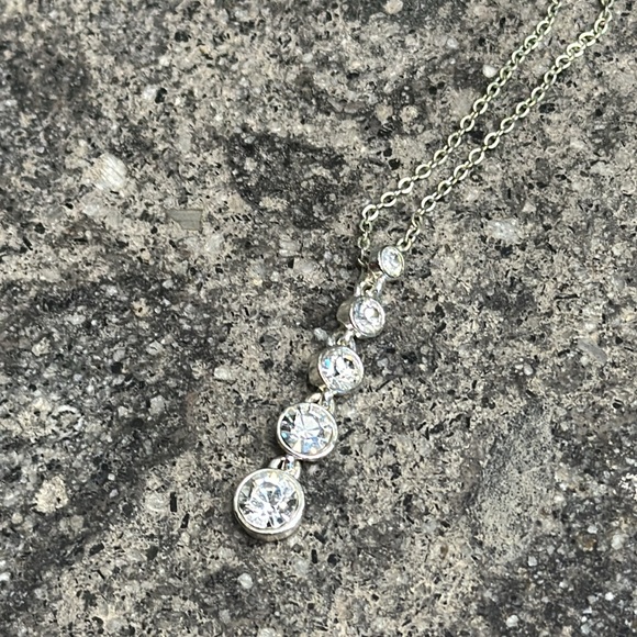 Like New 5 Stone Journey Pendant-Silver Toned-With Box - Picture 6 of 16